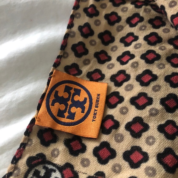 Tory Burch scarf✨ - Picture 2 of 4